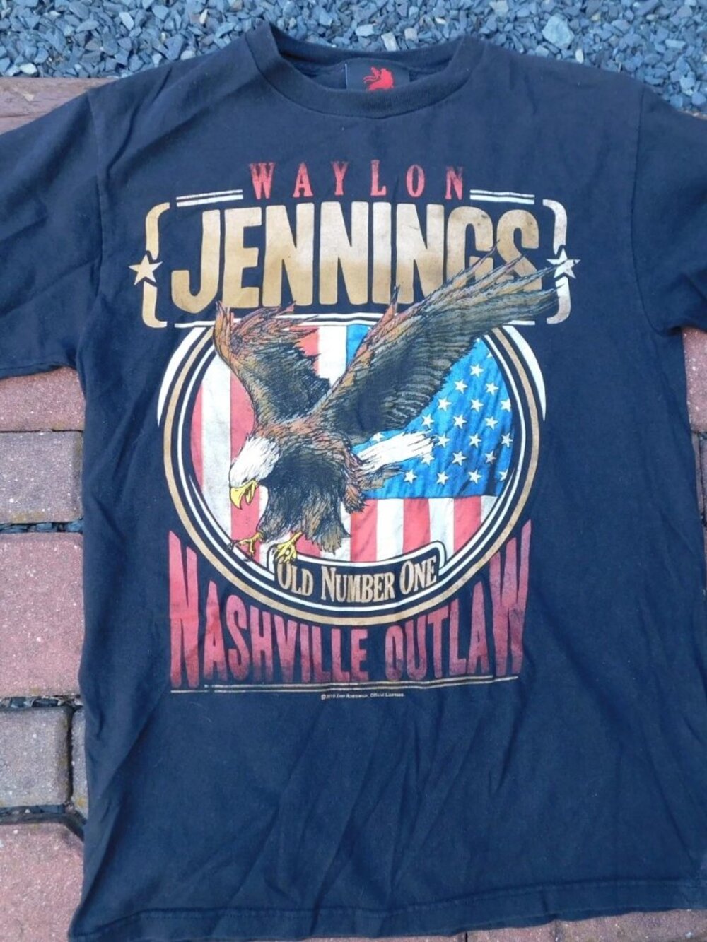 Vintage WAYLON JENNINGS NASHVILLE OUTLAW Eagle T Shirt Adult Small